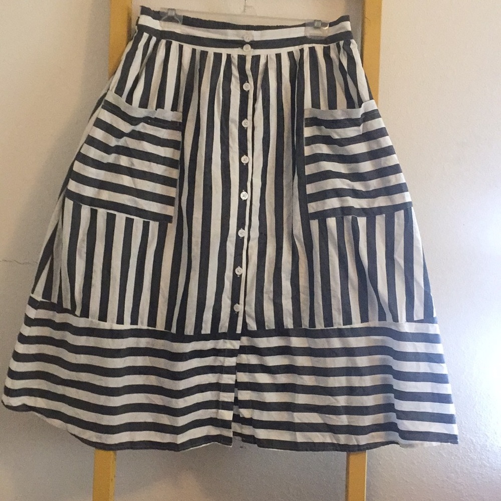 Vintage style button up midi skirt